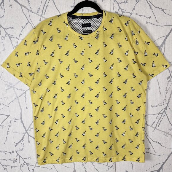 Lloyd & Jefferson Yellow Pelican Print Short Sleeve Crewneck T-Shirt - Picture 1 of 6
